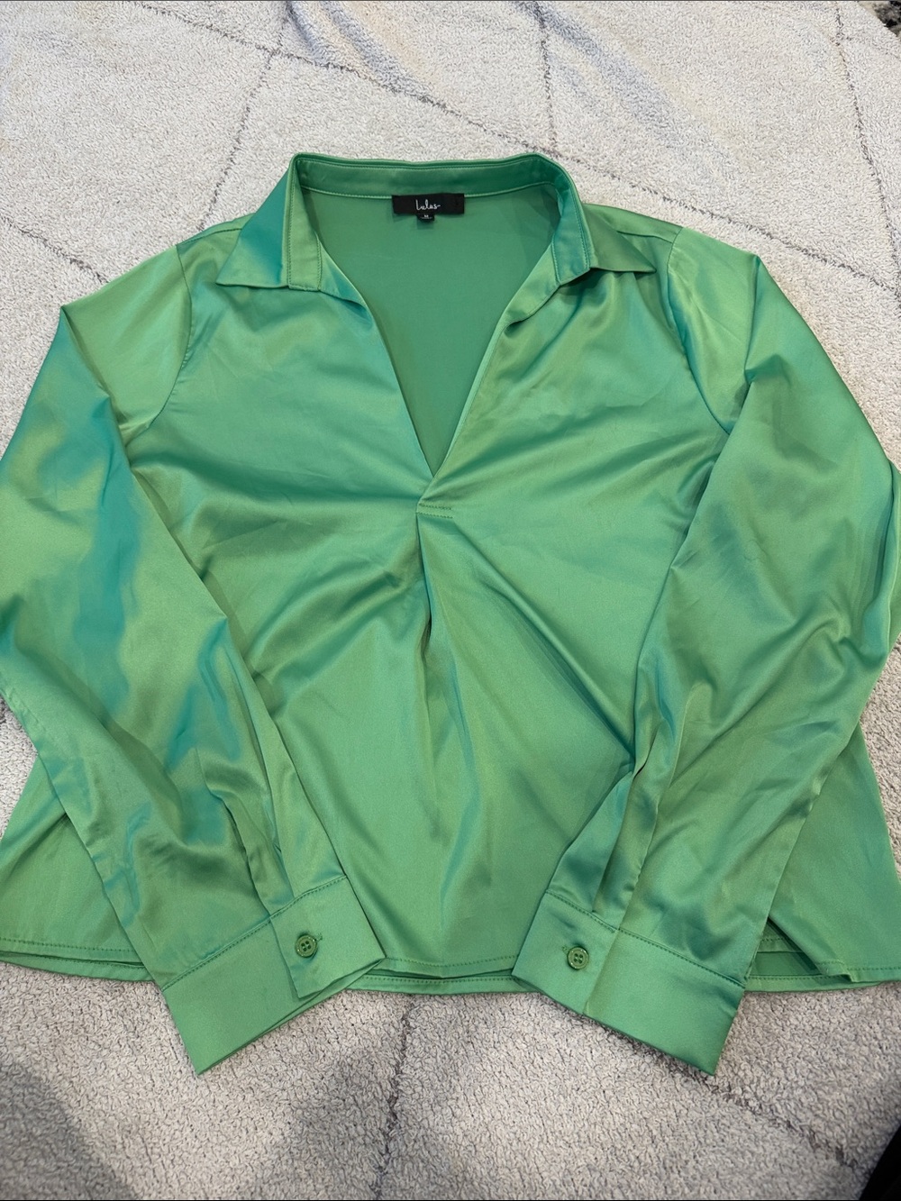 Lulu's Emerald Green Satin Collared Button-Down Blouse
